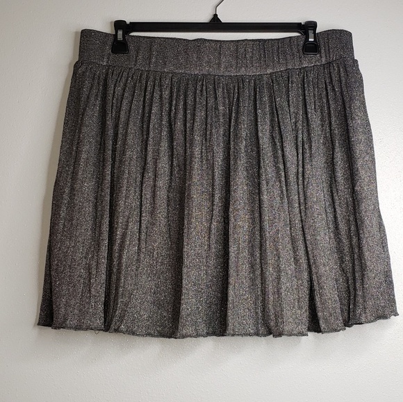 Forever 21 Faith 21 Plus Pleated Skater Skirt 3X - Picture 1 of 4